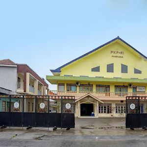 OYO 2708 Hotel Kemuning Syariah